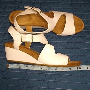 Giani Bernini White Leather Sandals Wedges 11